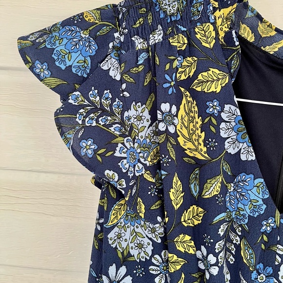 London Times V-Neck Smocked Flounce Dress (Size 2) - Picture 3 of 4